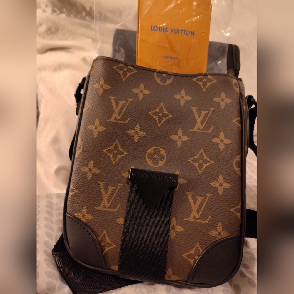 Louis Vuitton Archy Messenger Bag Macassar Monogram Canvas PM - Picture 11 of 11